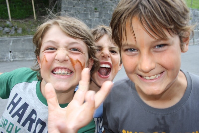 Village Camps International Summer Camp Leysin, Switzerland 2025-08-09 https://www.villagecamps.com/journals_admin/images/685-34-pet zoo (67).jpg
